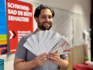Christian Gossel und Postkartenaktion "Willich. Deine Stadt."